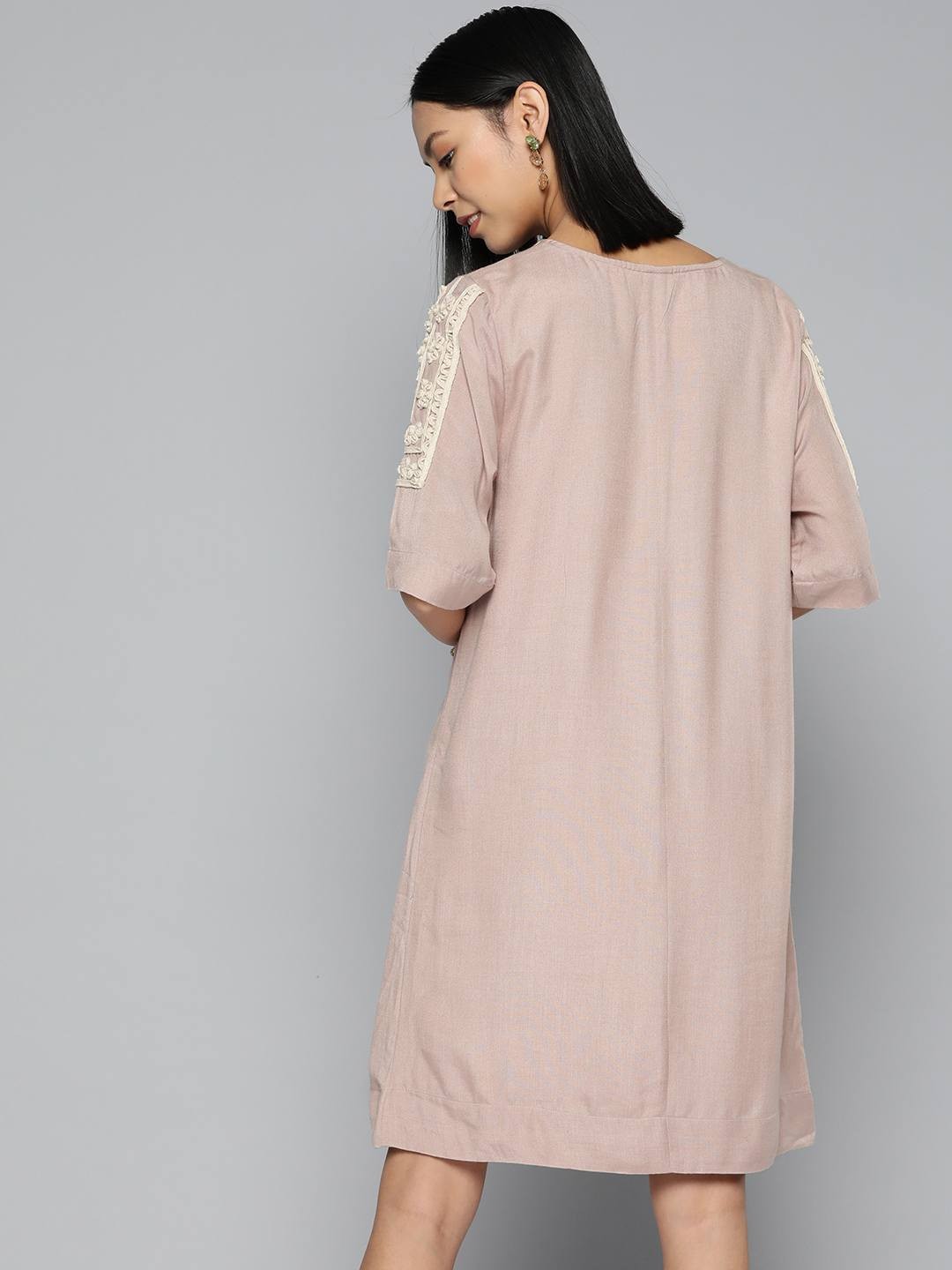 Scoup Thread work dusty pink dress