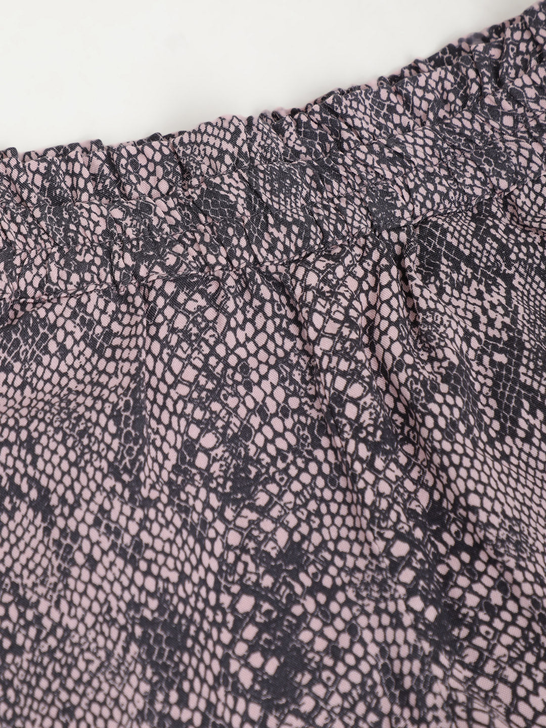 Printed Trouser with waist frill & side pockets