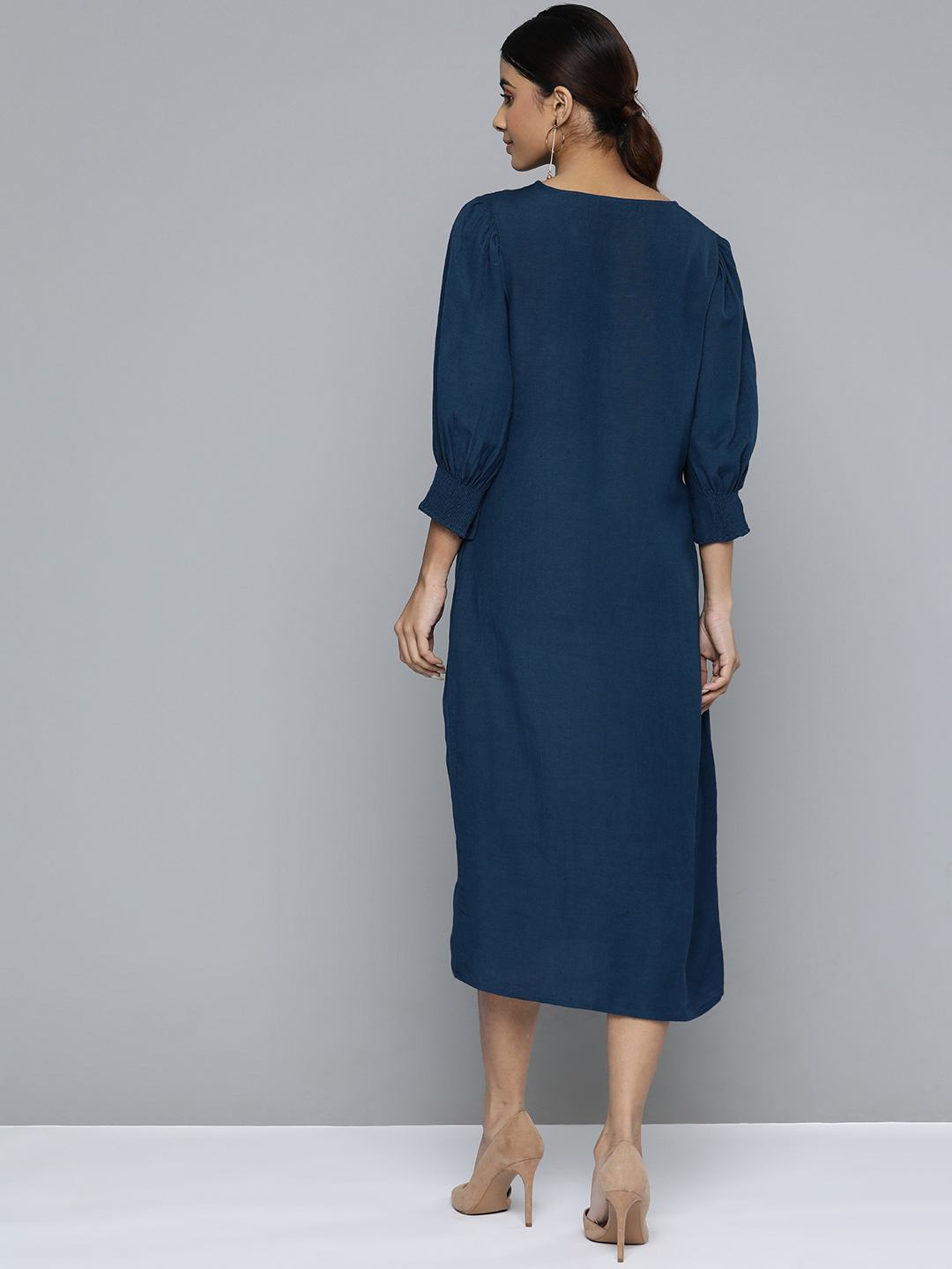 Scoup navy-v-neck-front-pleat-deailed-dress