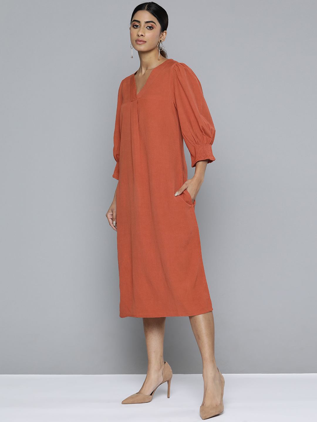 Scoup rust-v-neck-front-pleat-detailed-dress-2