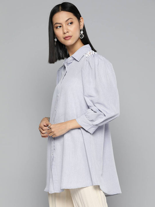 Lace detail blue tunic