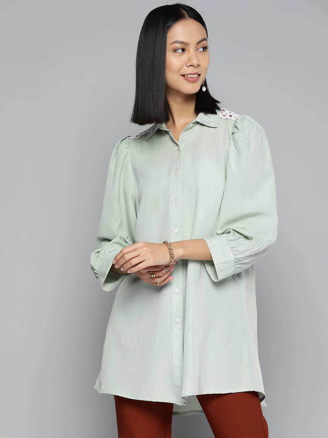 Lace detail light green tunic