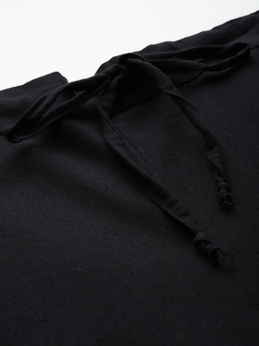 Black embroidered cord-set