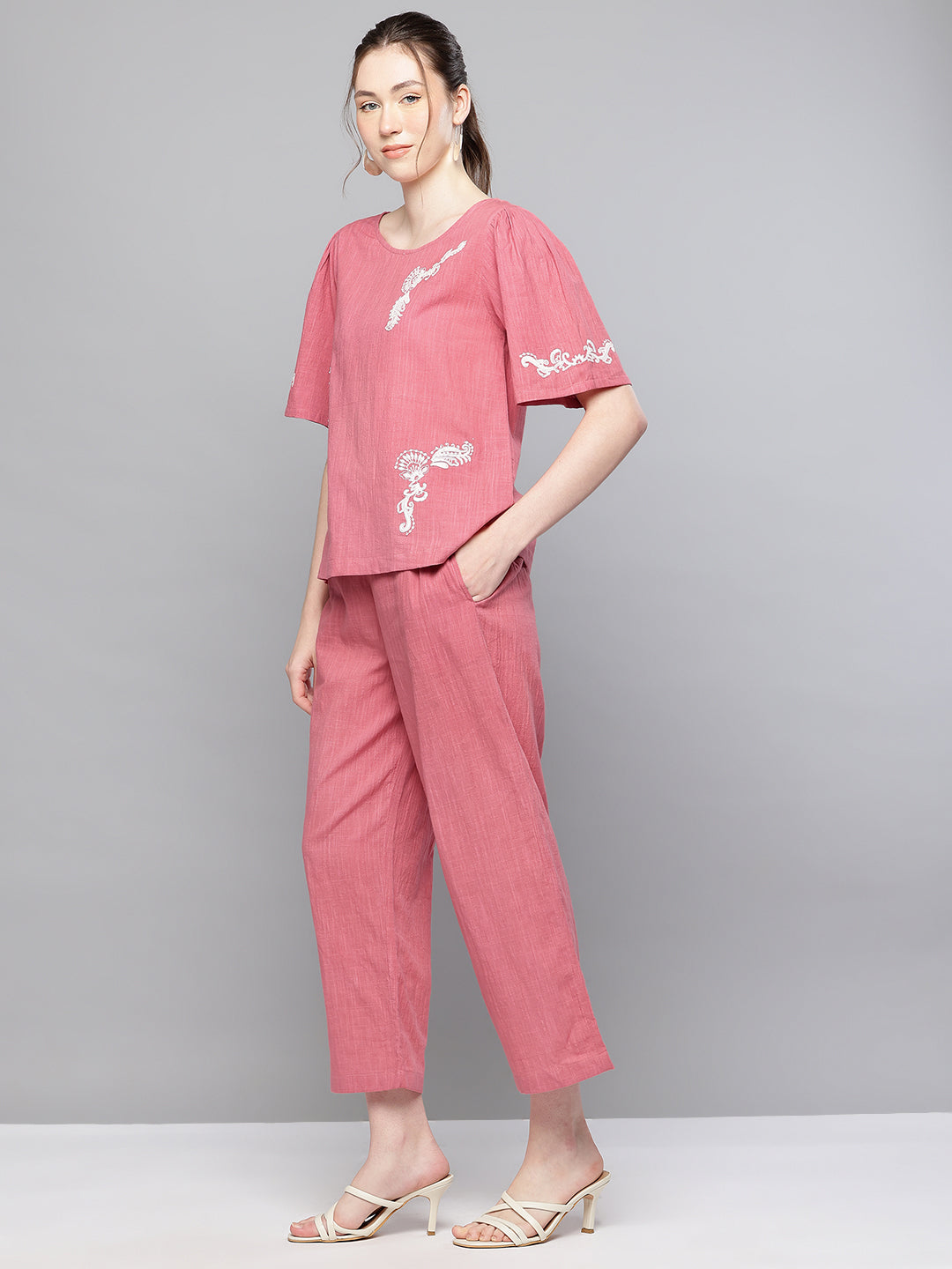 Cotton embroidered cordset