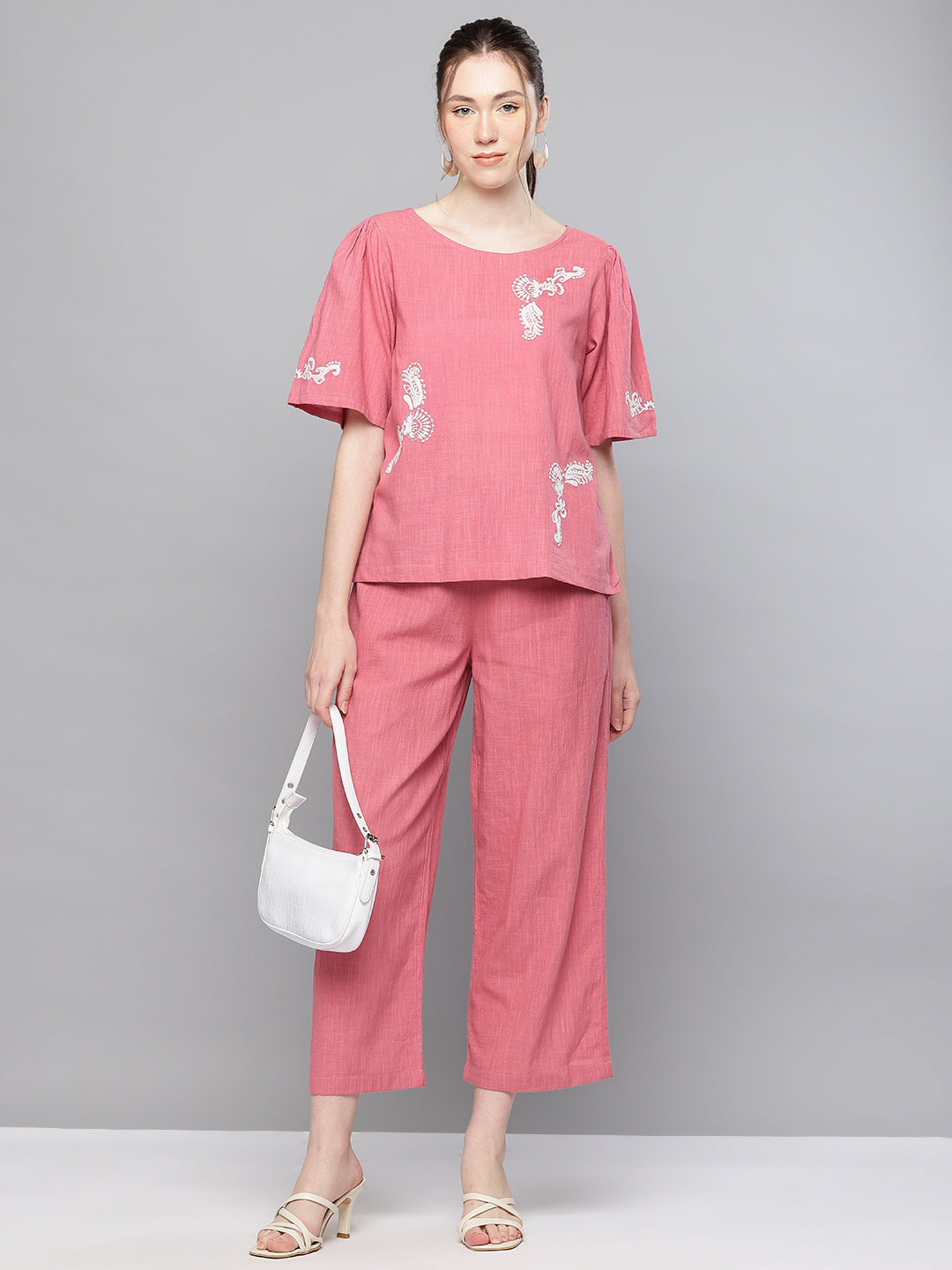 Cotton embroidered cordset