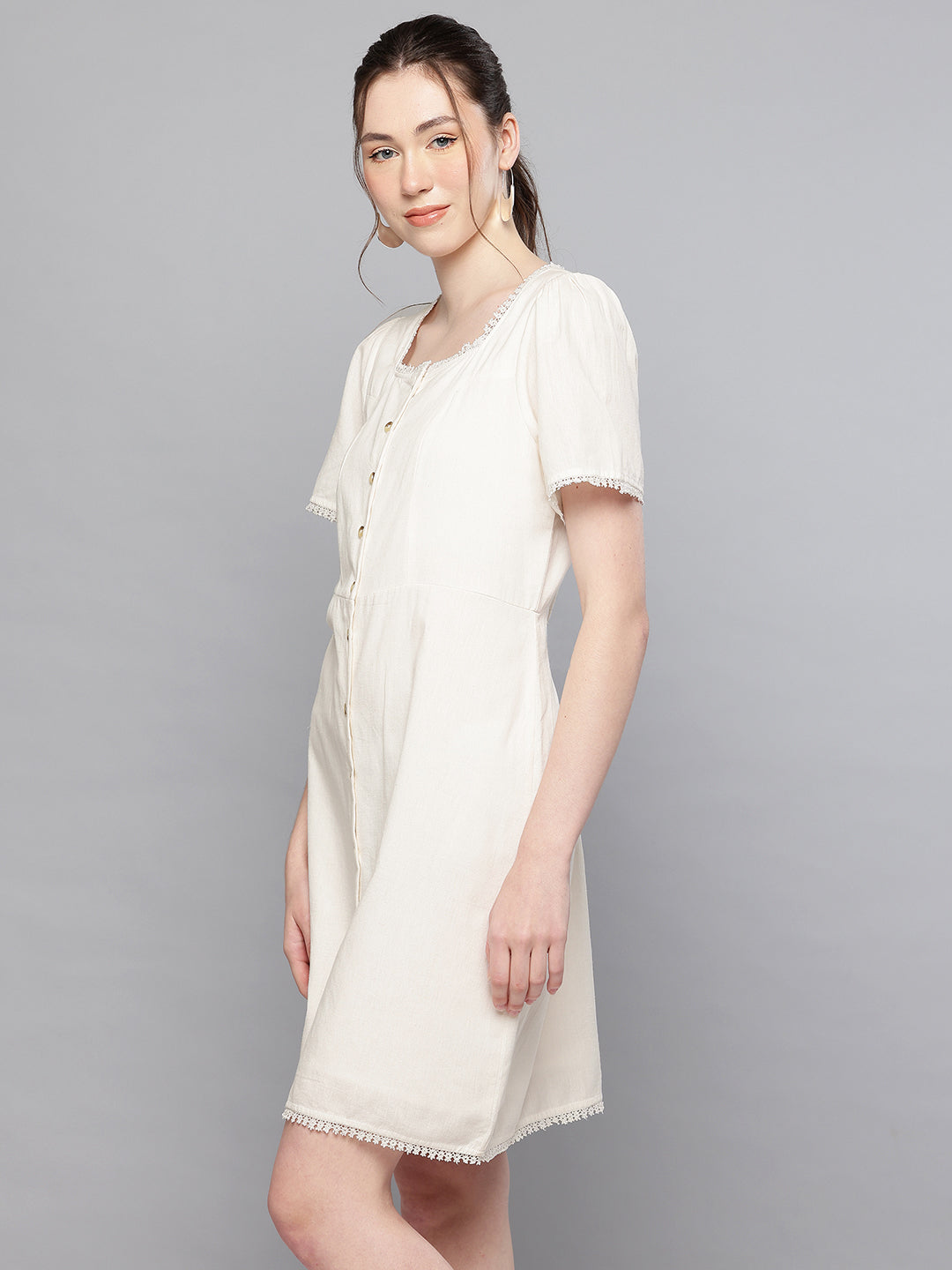 White short sleeve dress