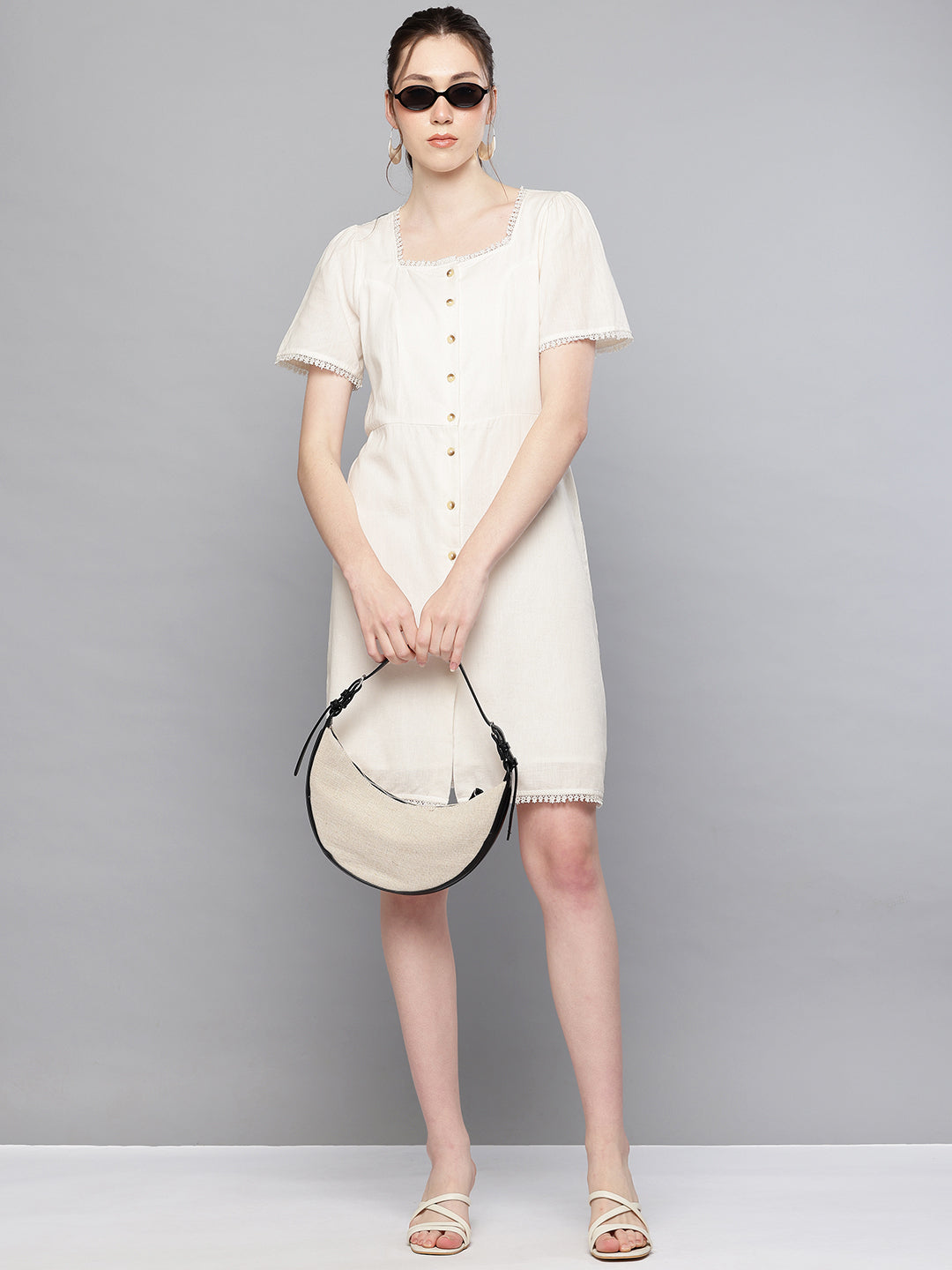 White short sleeve dress