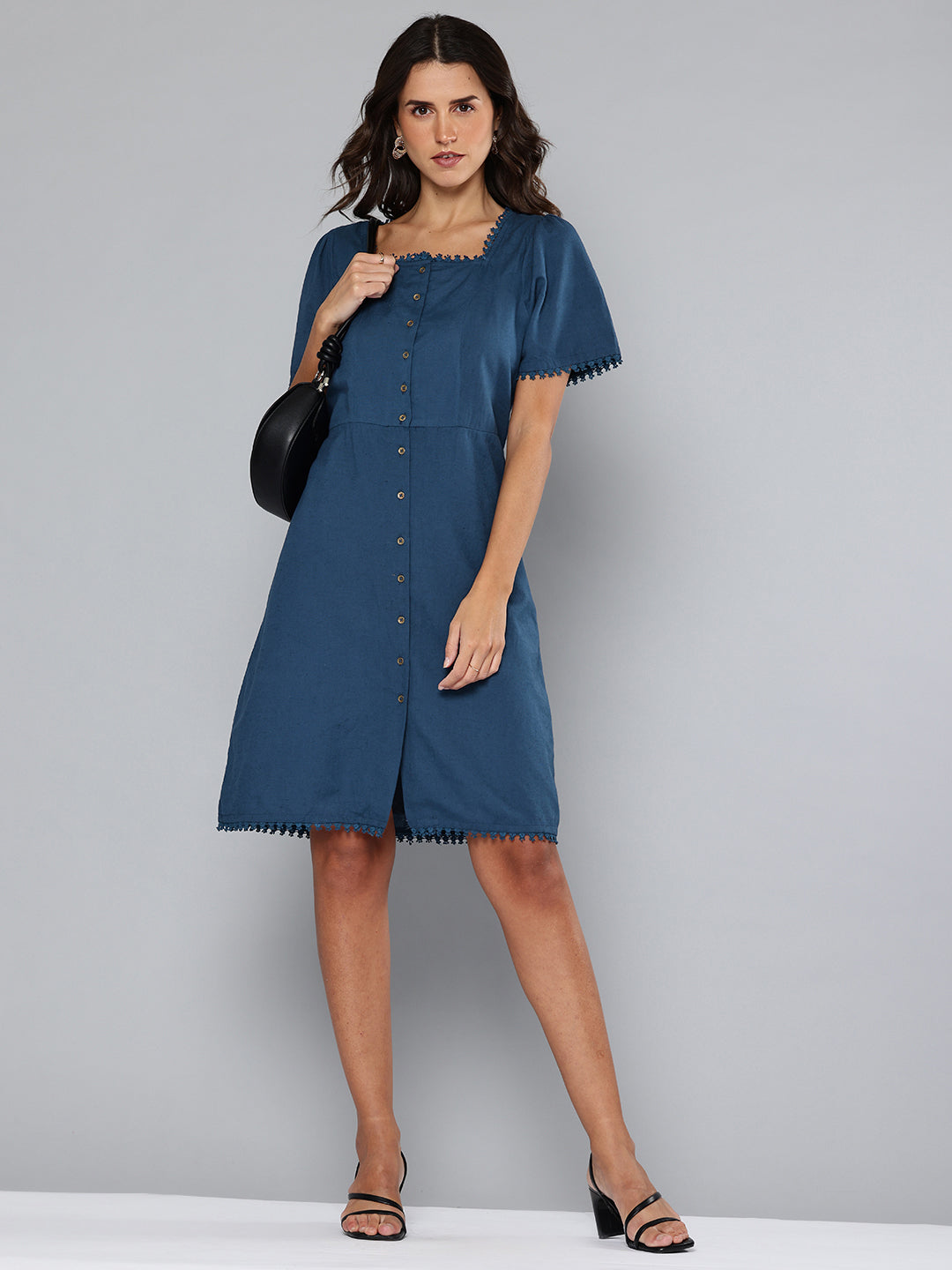 Lace detail Blue mid-length dress