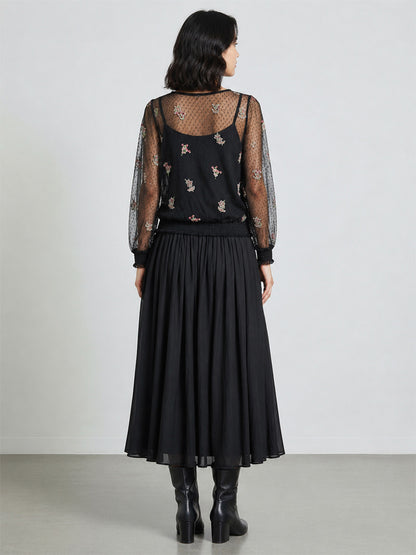 black-pleated-long-skirt