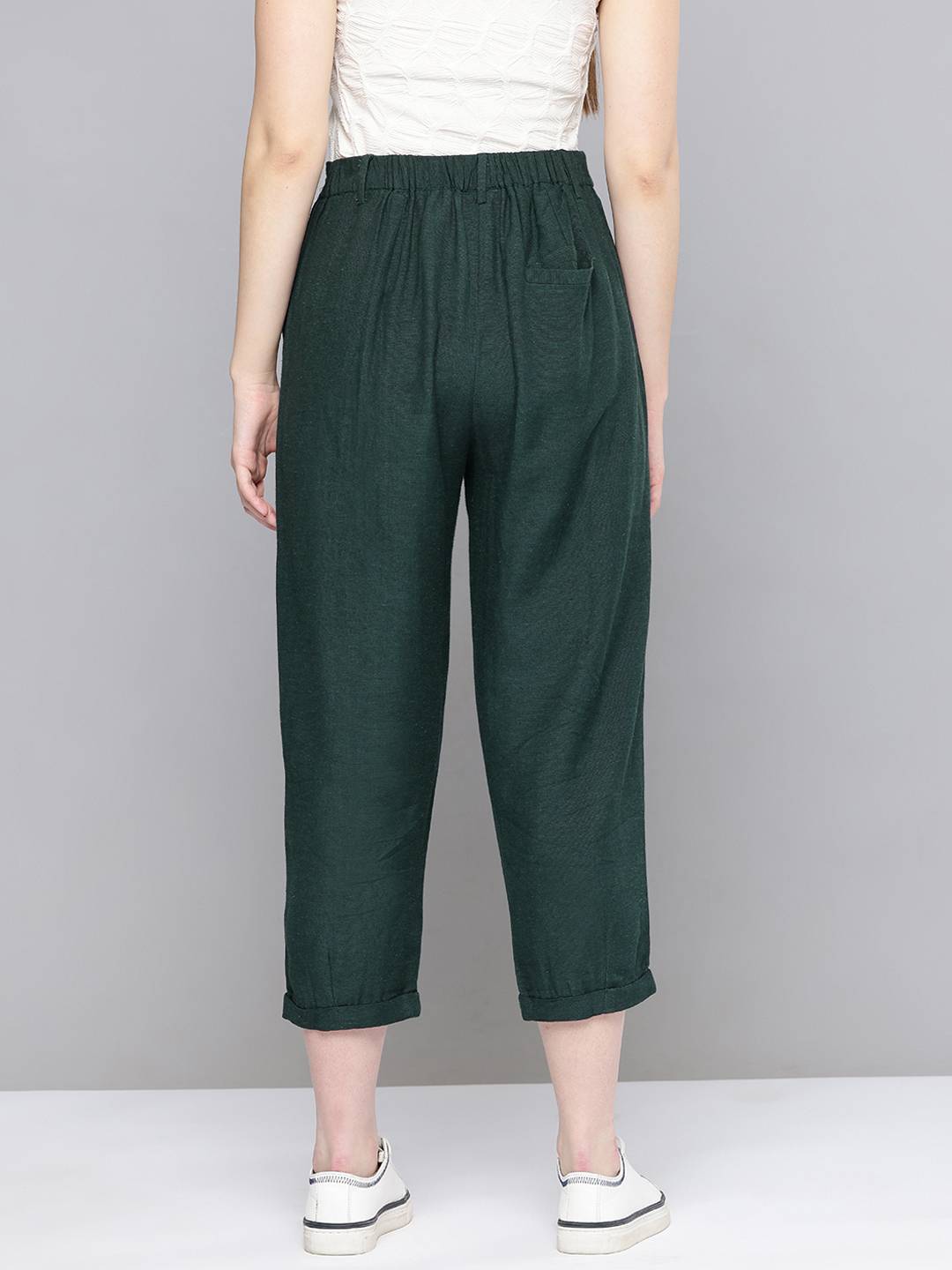 Women Relaxed Pleated Trousers